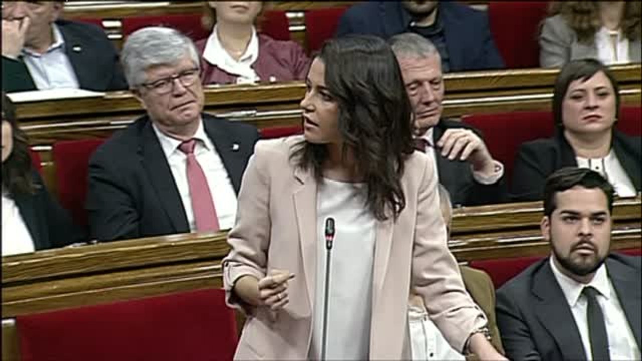 Arrimadas denuncia la "barbaridad" de votar en el Parlament "quién debe entrar o salir de la cárcel"