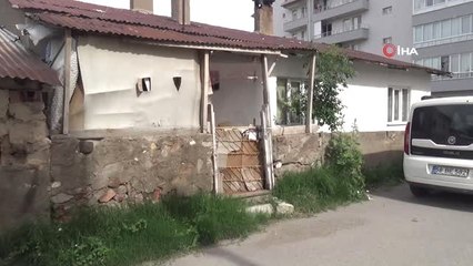 Yaşlılık maaşı ile 10 yılda biriktirdiği paralarını çaldılar