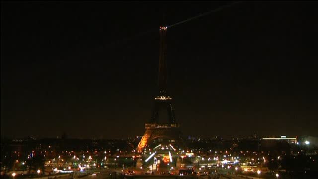 París, Atenas y Londres apagan sus luces en la Hora del Planeta