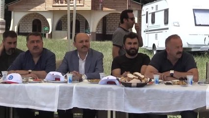 "Çalışanları enflasyon altında ezdirmeyecek ücret artışı talep ediyoruz"