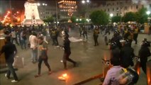 Violentas manifestaciones en Lima tras la renuncia de Kuczynski