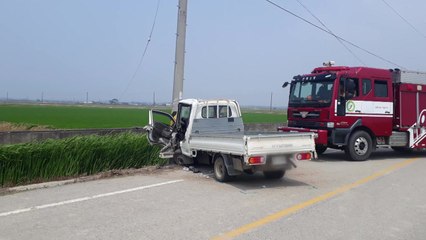 트럭 전봇대 받아 2명 사상 / YTN