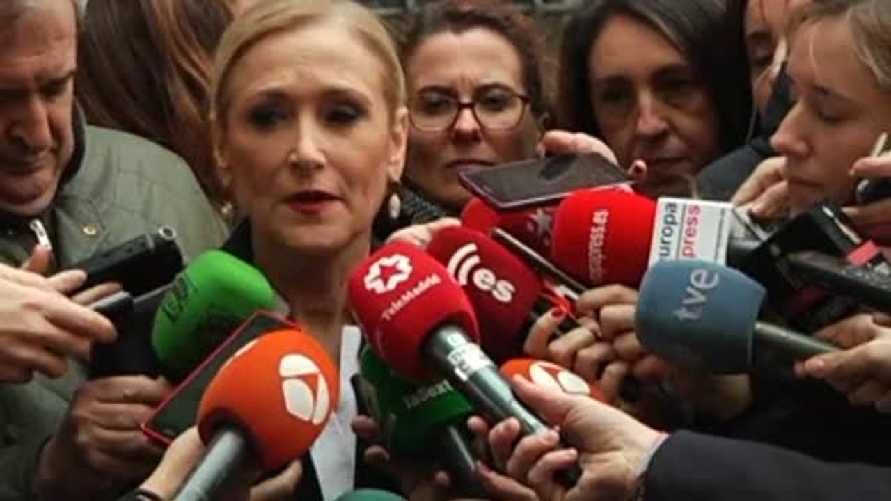 Cifuentes: "El señor Granados toca y la comisión baila a su son"