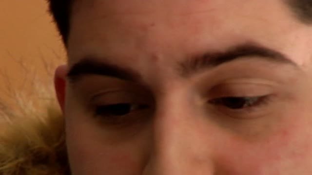 Juzgan a un hombre por violar a una estudiante en una residencia