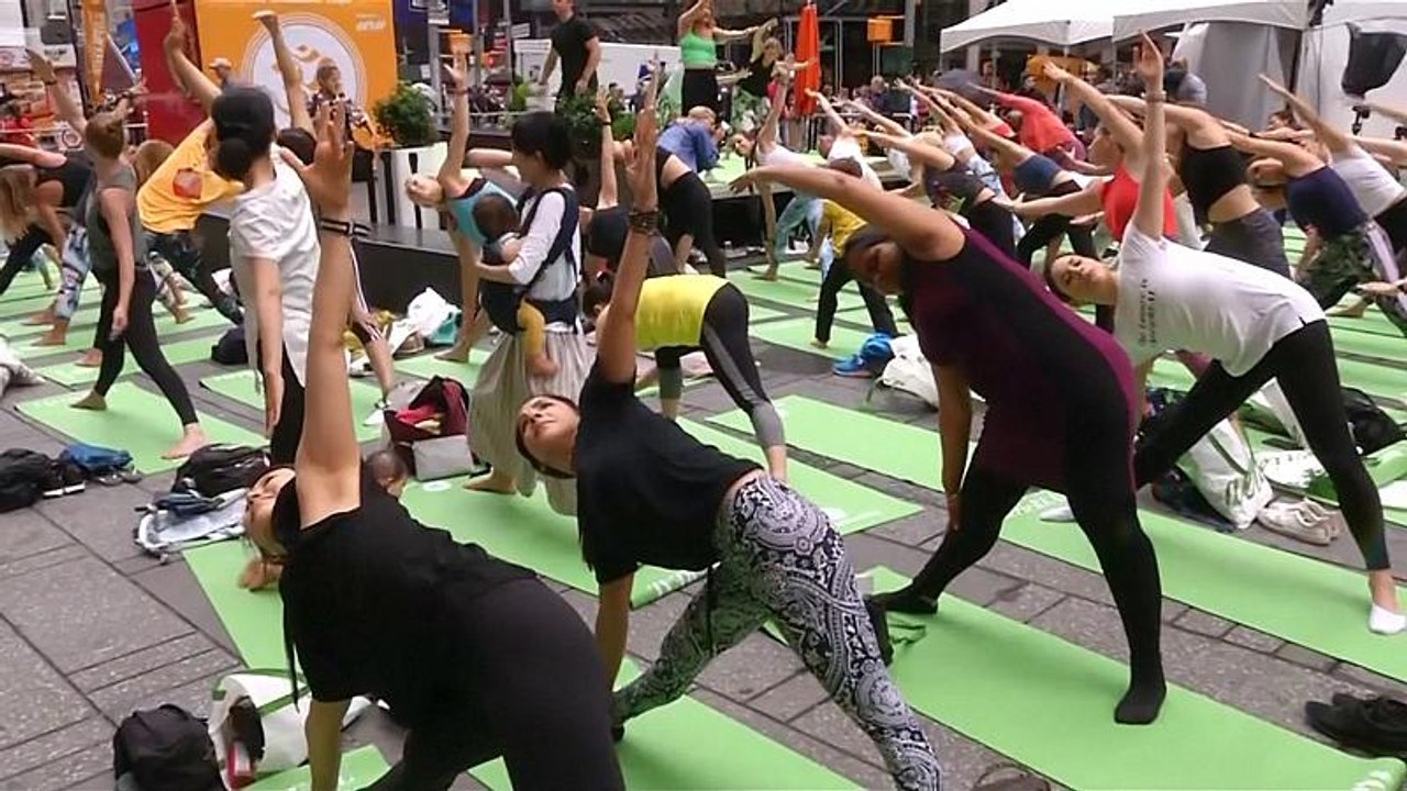 Les Yogis new-yorkais fêtent le solstice d'été