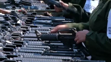 México destruye cientos de armas de fuego como parte de un plan para combatir la violencia