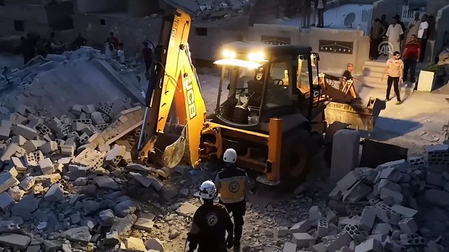 İdlib'e hava saldırıları: 5 ölü - İDLİB