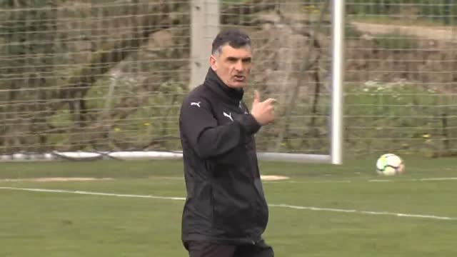 Mendilibar exprime a sus jugadores antes del partido contra el Real Madrid