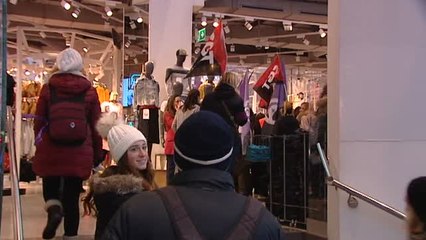 Piquetes con mensajes para todo el mundo por el centro de Madrid