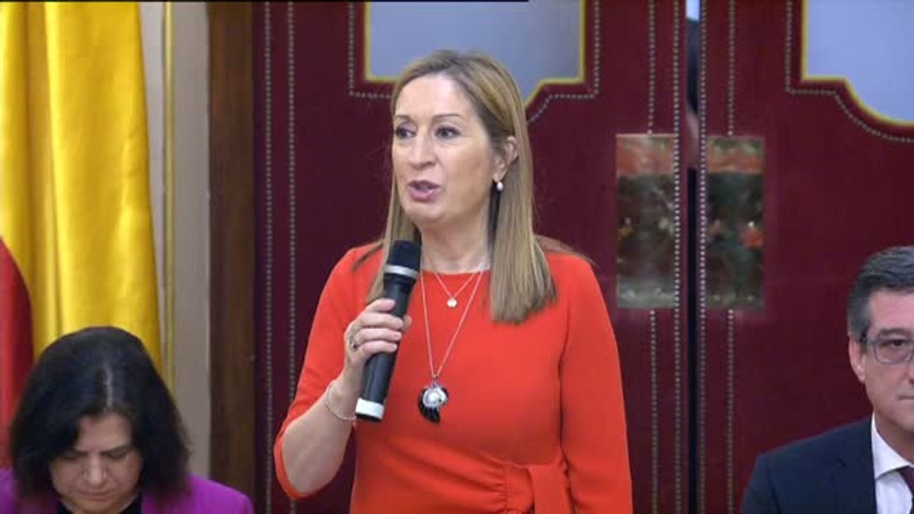 Ana Pastor: "Sigue habiendo una desigualdad real inaceptable para cualquier mujer"