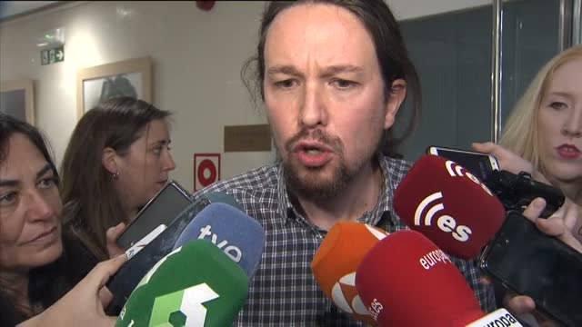 Pablo Iglesias acusa a Montoro de reírse en la cara de la gente a cuenta de las pensiones