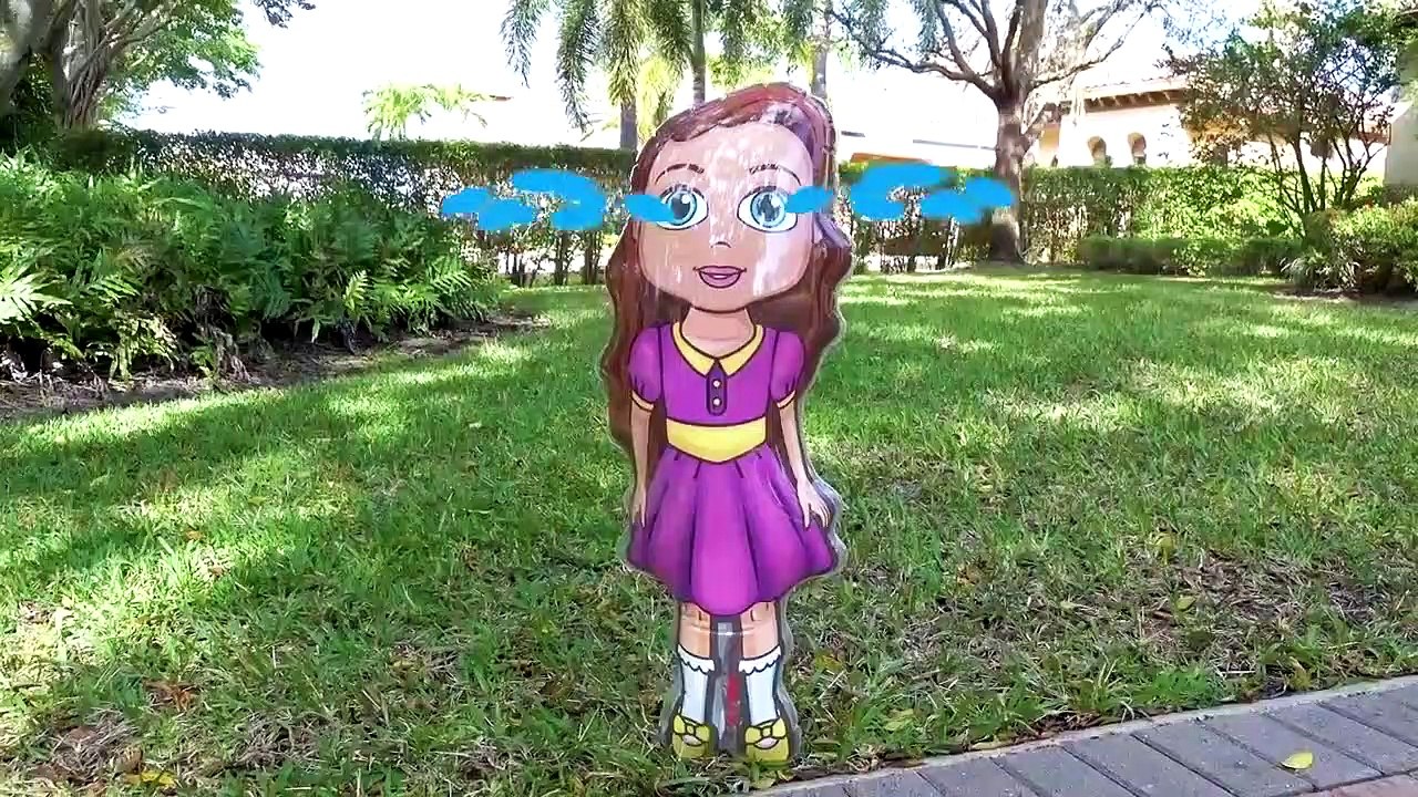 Stacy et les théâtres, pour les poupées