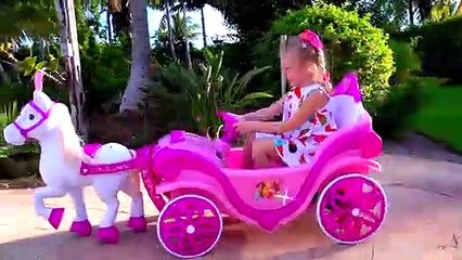 Stacy achète bébé voitures, mais il y a quelque chose de mal avec eux.