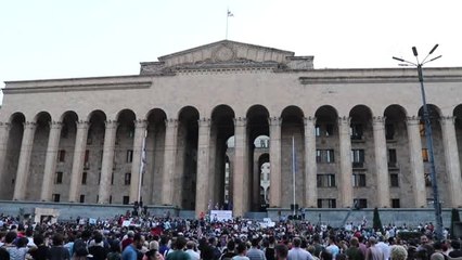 Gürcistan'ın başkenti Tiflis'te protestolar devam etti