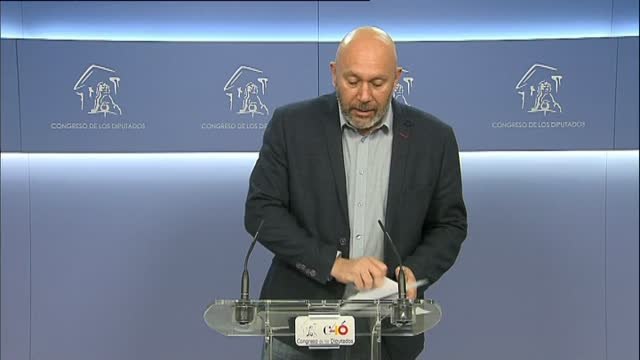 Unidos Podemos propone que los ayuntamientos puedan exhibir banderas y enseñas no oficiales