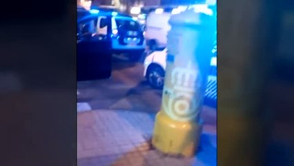 Los clientes de un estanco evitan un atraco e inmovilizan al ladrón