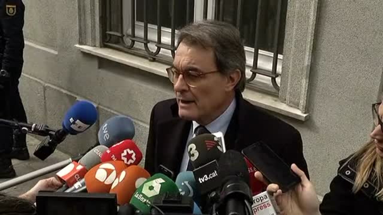 Artur Mas: "El referéndum fue real, pero la declaración de independencia tuvo carácter simbólico"