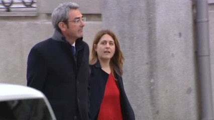 Ovación a Marta Pascal a su llegada al Supremo para declarar por el 1-O