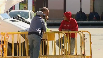 Video herunterladen: Fallece un joven de una brutal paliza durante las fiestas de carnaval de Herencia, en Ciudad Real