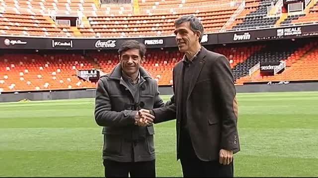 Marcelino y Muñiz, cordialidad antes del derbi en Mestalla