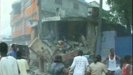 Oxfam admite que algunos de sus trabajadores contrataron prostitutas durante la operación de ayuda tras el terremoto de 2010
