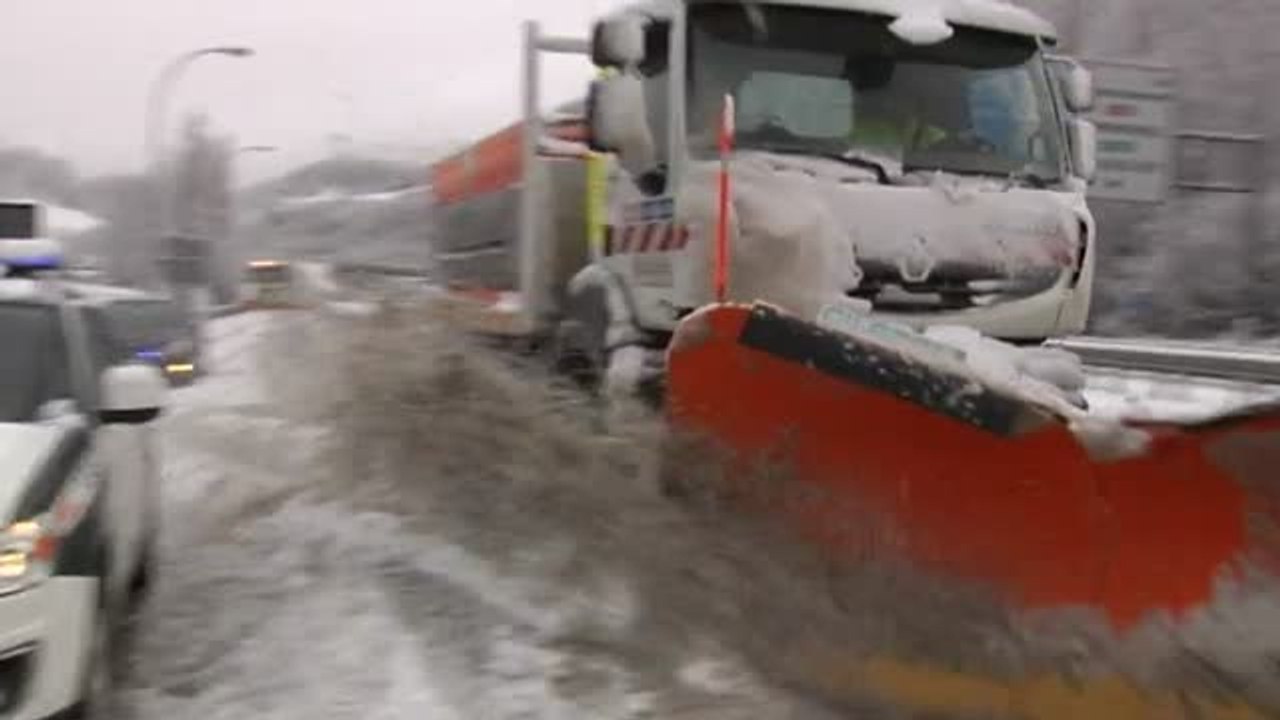 La nieve provoca problemas en las carreteras asturianas