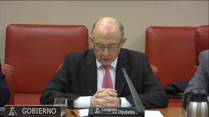 Montoro ratifica el compromiso del Gobierno para reformar el sistema de financiación en "el plazo más breve posible"