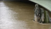 El ejército se moviliza en París tras el desbordamiento del río Sena