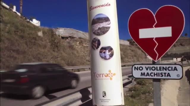 Señales con forma de corazón contrala violencia machista