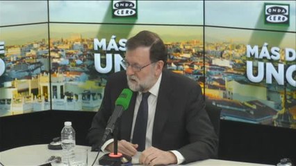 Video herunterladen: Rajoy elude pronunciarse sobre la igualdad salarial entre hombres y mujeres