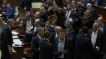 Interrumpen con gritos el discurso de Mike Pence en el Parlamento israelí