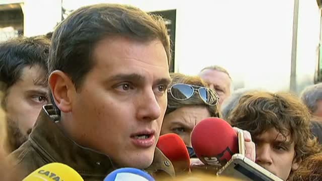 Rivera le pide a Rajoy que entone el "mea culpa" y pida perdón por los casos de corrupción en el PP
