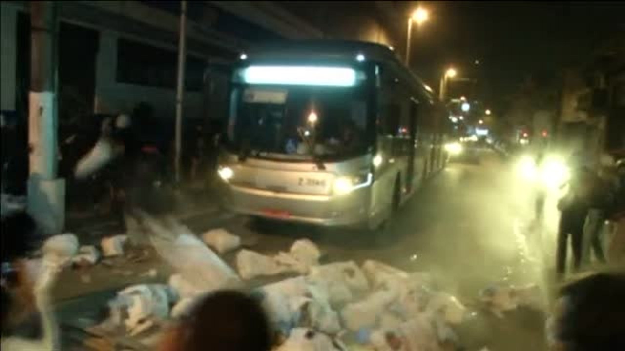 Violentas protestas en Sao Paulo por la subida del precio del transporte público