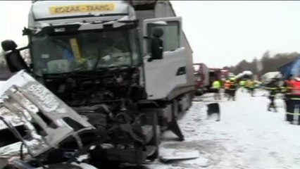 Espectacular siniestro de tráfico en República Checa por el temporal Eleanor