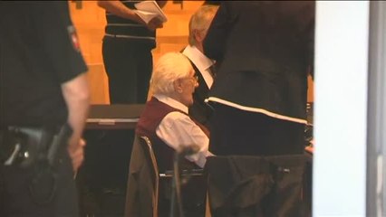 La justicia alemana rechaza la petición de clemencia del "contable de Auschwitz" y ratifica su condena