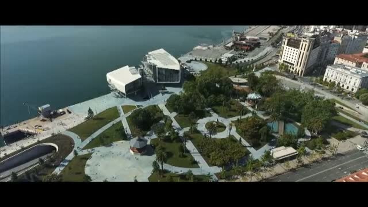 El Centro Botín convertido en "centro del saqueo" en una web del ayuntamiento de Santander