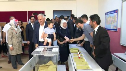 Binali Yıldırım, oyunu kullandı - İSTANBUL