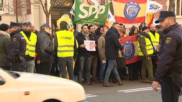 El Gobierno propone un acuerdo para la equiparación salarial de la policía y la Guardia Civil con los Mossos