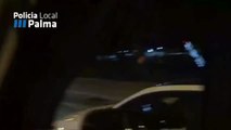 Imágenes de la Policía Local de Palma de Mallorca interceptando a un conductor que cuadruplicaba la tasa de alcoholemia