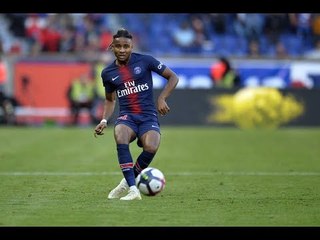 Télécharger la video: Arsenal Back In For PSG Star & Optimistic Over Tierney! | AFTV Transfer Daily