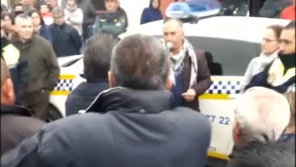 "A mí también me gustaría ver a gente fusilada", asegura el alcalde de Pedrera