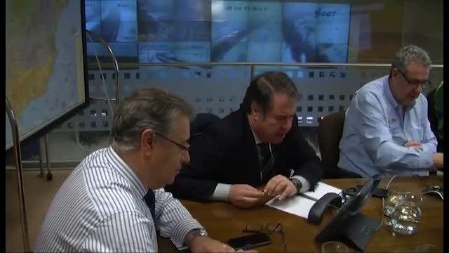 Zoido preside un gabinete de crisis en la DGT para seguir la situación de la AP-6