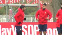 El Sevilla intenta olvidar el derbi pensando en el Alavés