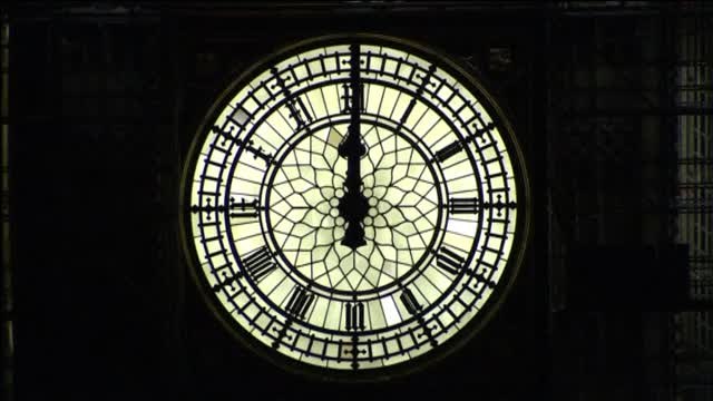 Europa recibe el 2018 con fuegos artificiales