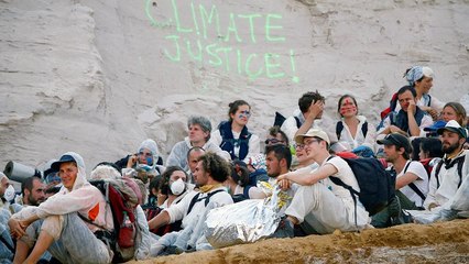 Γερμανία: Εισβολή ακτιβιστών σε ανθρακωρυχείο