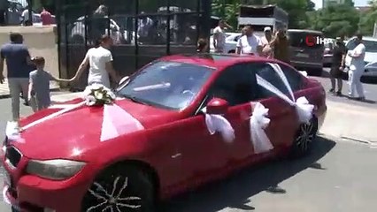 Gelin ve Damat Nikahtan Önce Sandığa Gitti