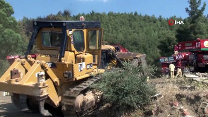 - İzmir'de ormanlık alanda yangın