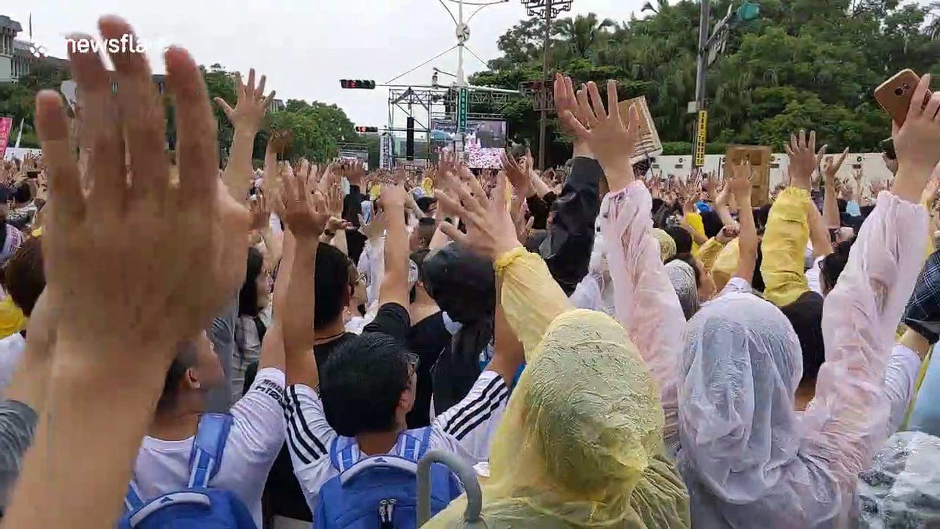 Rally in Taiwan against mainland China media influence