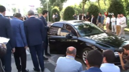 Binali Yıldırım, AK Parti İstanbul İl Başkanlığı'na Geldi