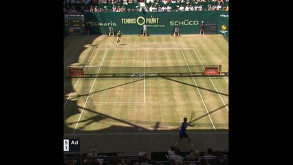 Halle - La balle de match de Federer-Goffin